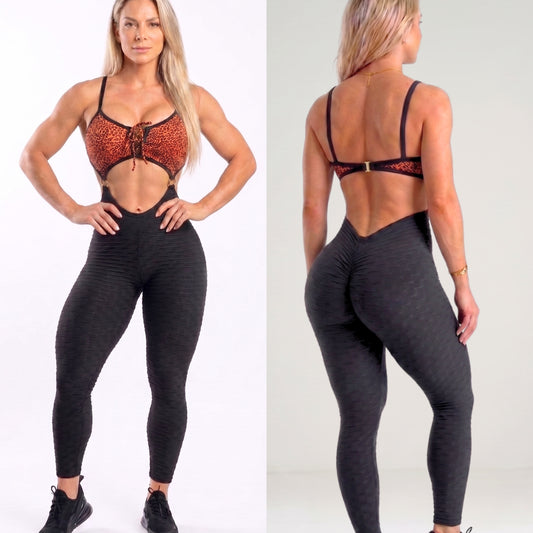 SCRUNCH BOOTY BLACK WAVE AND SMALL RED LEOPARD RINGS JUMPSUIT