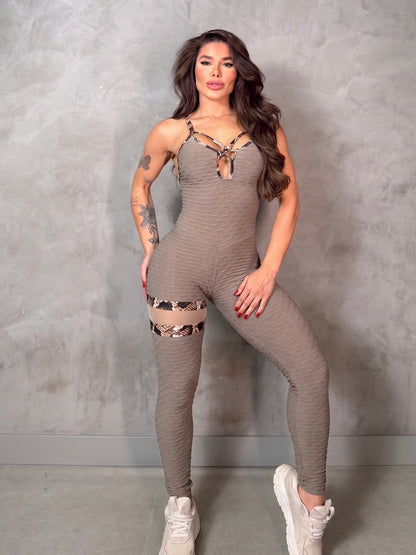 SCRUNCH BOOTY BEIJE WAVE AND BROWN AND SMASH DETAIL JUMPSUIT, NO RETURN