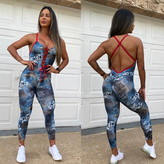 SCRUNCH BOOTY BLUE JEANS AND RED DETAIL JUMPSUIT