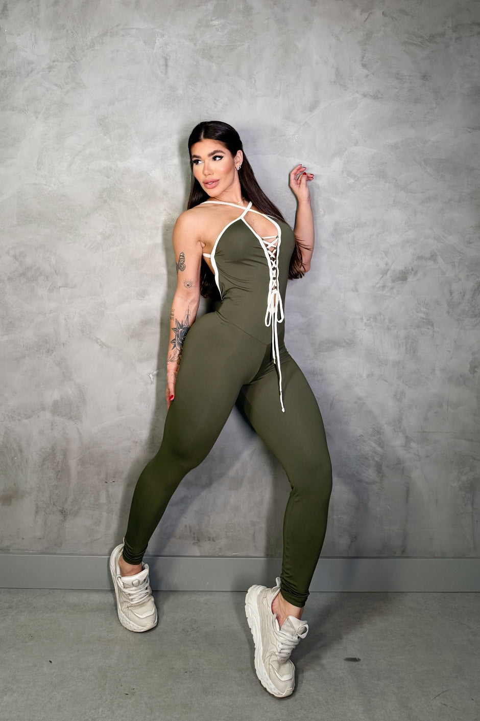 SCRUNCH BOOTY DARK GREEN AND BEIJE DETAIL JUMPSUIT