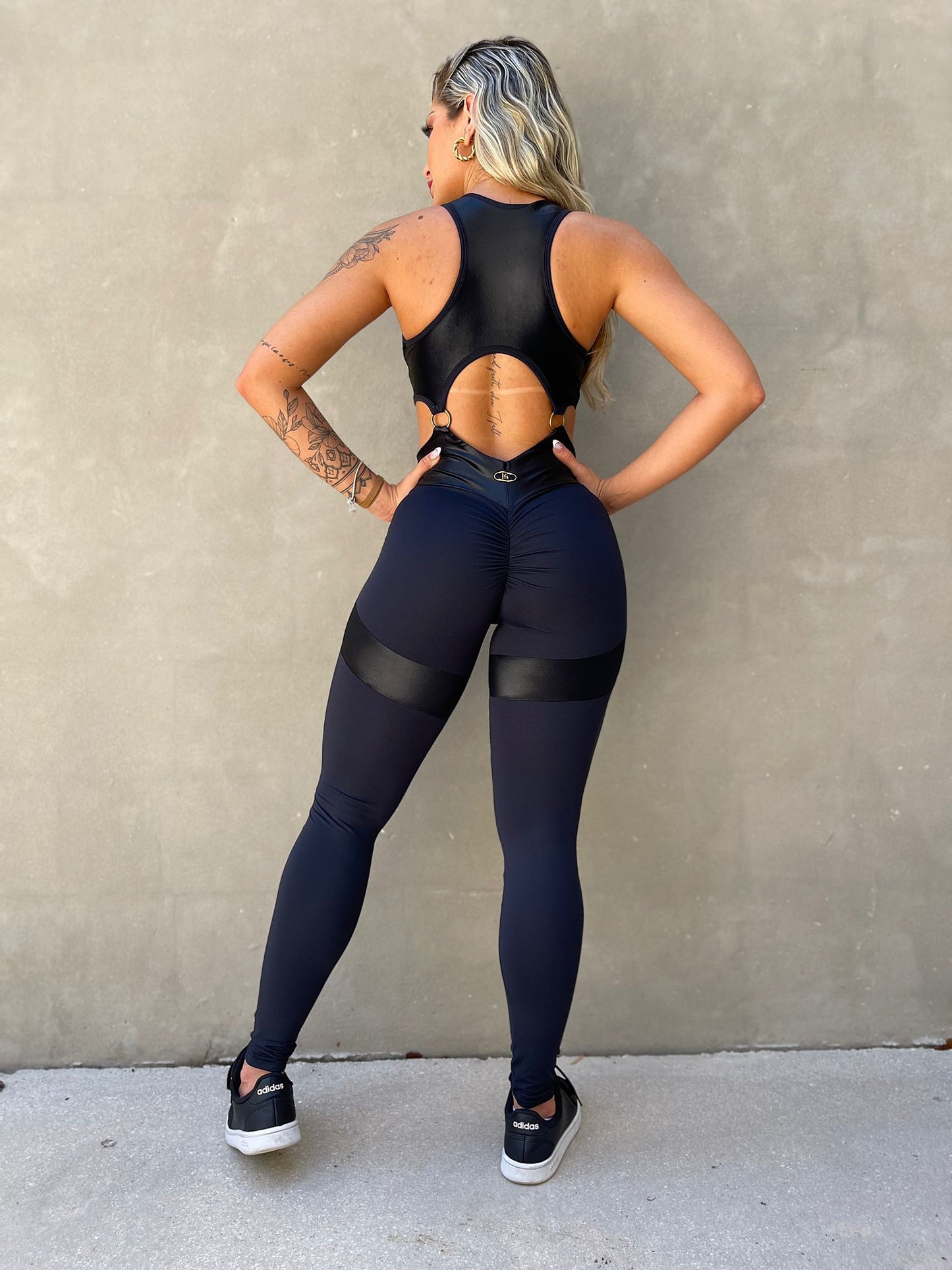 SCRUNCH BOOTY  RINGS AND MESH BLACK JUMPSUIT